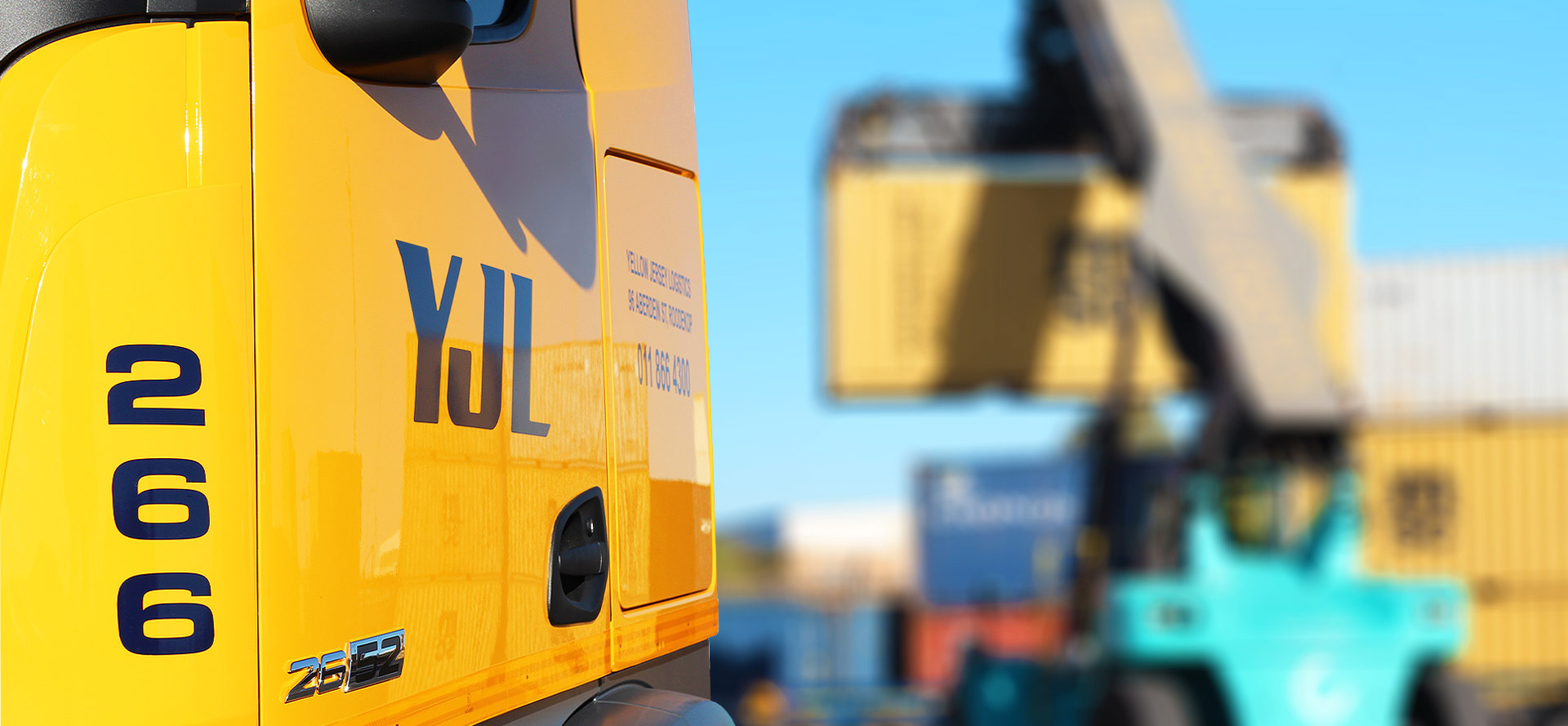 Integrated logistics solutions for the clearing and forwarding industry, enhancing efficiency and connectivity.