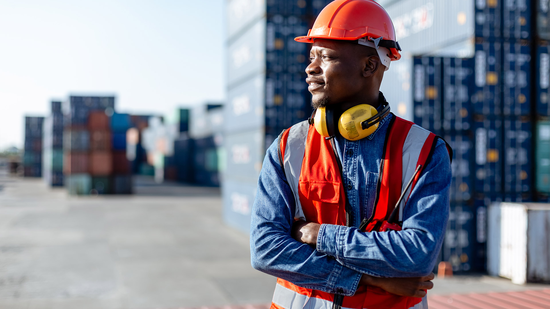 Comprehensive supply chain management strategies optimizing transport solutions for the clearing and forwarding sector.